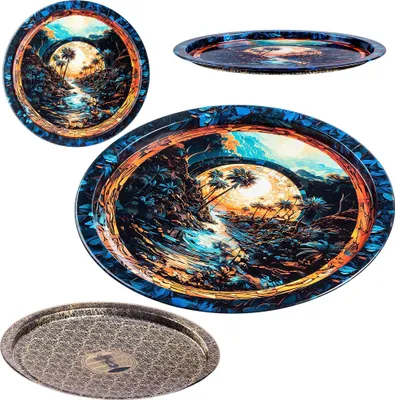 Produktbild von KADAX Lithografiertes rundes Tablett 32,5 cm, Metallpalmen