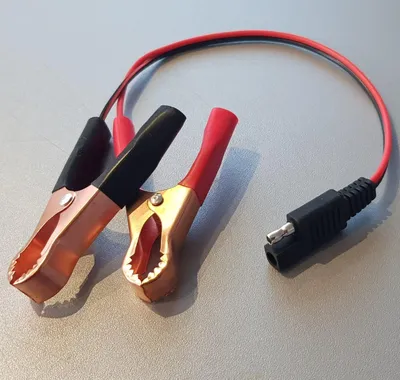 SAE-72 Ladekabel mit Batterieklemmen