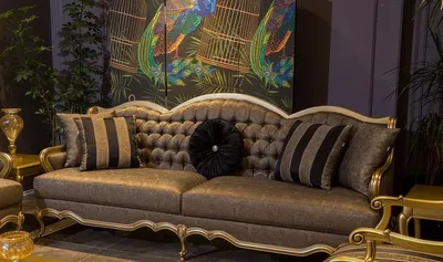 Produktbild von Casa Padrino Luxus Barock Sofa Grau / Gold 243 x 78 x H. 105 cm - Edles Wohnzimmer Sofa mit dekorativen Kissen - Barock Wohnzimmer Möbel