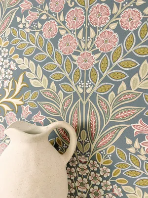 Produktbild von NEWROOM Tapete Grau Vliestapete Blumen - Blumentapete Floral Beige Rosa Blätter Ornamente Floral Romantisch Vintage
