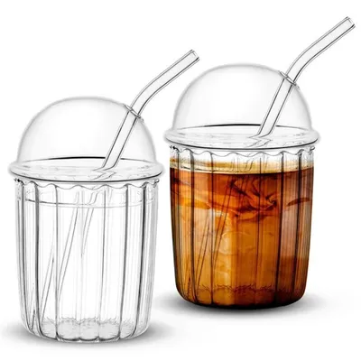 Zdjęcie produktu dla Szklanki z Pokrywką i Szklaną Słomką 2 szt. – Elegancki Zestaw do Kawy Mrożonej, Herbaty i Napojów 450 ml