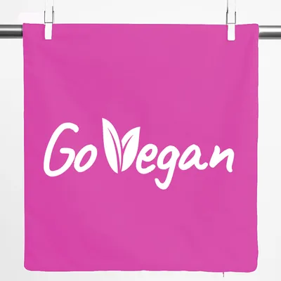 Produktbild von Huuraa Kissenbezug Go Vegan Blätter 40x40cm Fuchsia Baumwolle Dekokissenbezug Geschenkidee