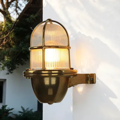 Produktbild von Außenwandleuchte aus Messing Riffelglas maritim rostfrei IP64 Premium Schiffslaterne Hoflampe Antik