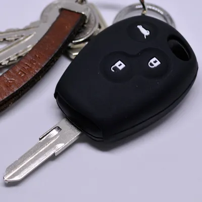 Produktbild von Auto Schlüssel Silikon Schutz Hülle Schwarz kompatibel mit Dacia DOKKER SANDERO Duster LODGY Logan Renault CLIO TWINGO 3 Tasten Funk Fernbedienung