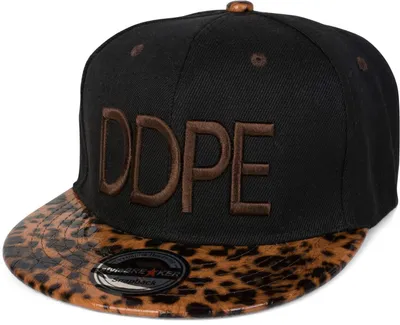Produktbild von Snapback Cap 'DDPE' im Leo-Design mit Verstellbarem Verschluss