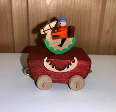 Produktbild von Weihnachtsfiguren Waggon mit Reiterlein für Elchexpress Höhe 8cm NEU