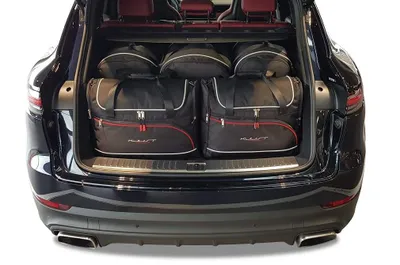 Obrázek produktu pro Sada cestovních tašek Porsche Cayenne 2017- (SUV)