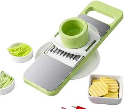 Productafbeelding van Multifunctionele keukenmachine, groentesnijder met verschillende messen, aardappelschilmachine, groenteraspers, snij- en raspaccessoires voor kleine keukenklussen (groen)