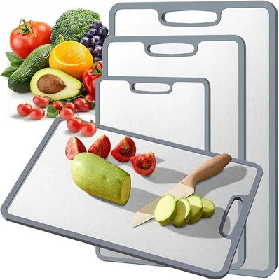 Imagen del producto de Silecomplaza, juego de 3 tablas de cortar Titanio. Bordes de silicona antideslizantes de doble cara. Tablas de cortar de titanio puro para la cocina. Tablas de cortar de grado alimenticio con doble cara. Bandeja apta para descongelar