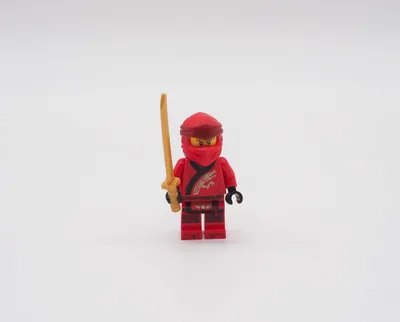 Image de Lego NINJAGO Legacy Minifigure - Kai (avec épée Katana en or) 70670