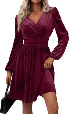 Produktbild von YUTILA Damen Samtkleid mit V-Ausschnitt und Langen Ärmeln – Elegantes Partykleid