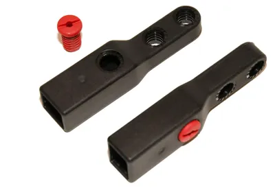 Imagen del producto de Kit de extensión de 6 cm para BuggyBoard Basic y Maxi, marca Lascal. Incluye 2 extensiones de brazo y tornillos