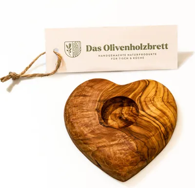 Produktbild von Teelichthalter aus Olivenholz in Herzform 14 cm