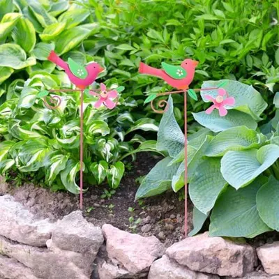 Produktbild von 4 Gartenstecker mit dekorativen Vögeln aus Eisen, wetterfest und verschleißbeständig für Garten und Hof