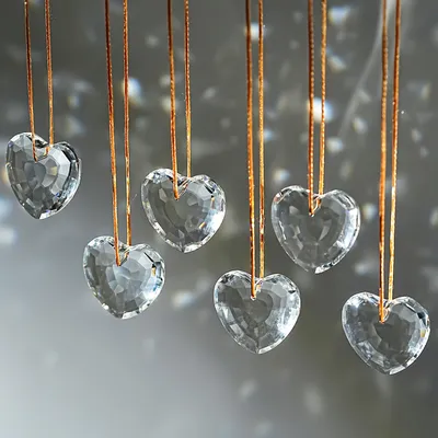 Imagen del producto de Solidchoice - Juego de 6 adornos colgantes con forma de corazón de cristal para ventanas