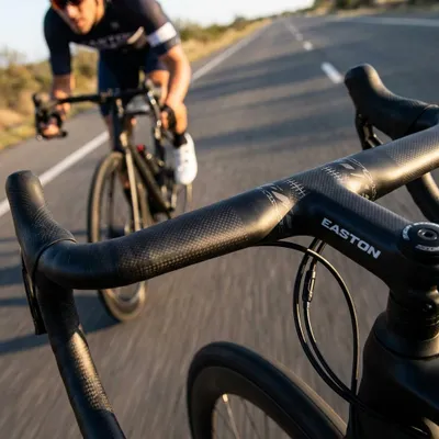 Image de Easton EC70 SL Di2 Drop guidon, 31.8, 4°, mat out 44cmx125x80mm, carbon