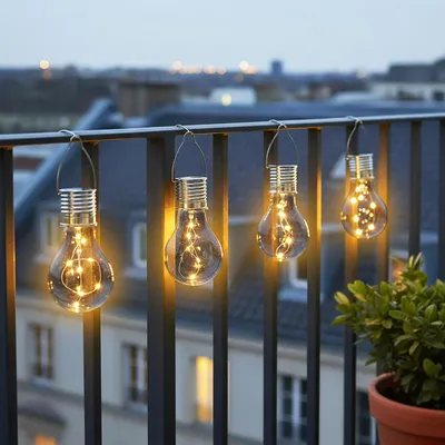 Immagine prodotto di Set di 4 lampadine solari in plastica da 15 cm - trasparenti - lampada decorativa a LED resistente alle intemperie, adatta per essere appesa all'esterno.