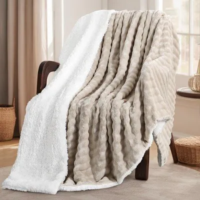 Obrázek produktu pro Unyqoos® Hřejivá plyšová deka 150 x 200 cm – oboustranná, s vrstvou Sherpa a mikrovláknem, ideální jako přikrývka na pohovku nebo do postele, lze prát do 60°C