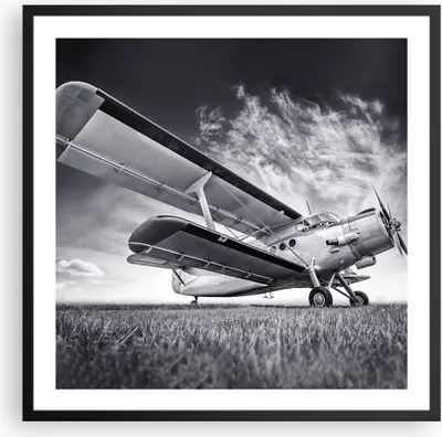 Produktbild von Gerahmtes Poster - Schwarzer Rahmen - Flugzeug An-2 Schwarzweiß - 60x60 cm - Wand Bild - Wanddeko - Wandbilder - Wandposter - Bilderrahmen - Bilder - Kunstdruck - Wandbild - P2BAC60x60-4363
