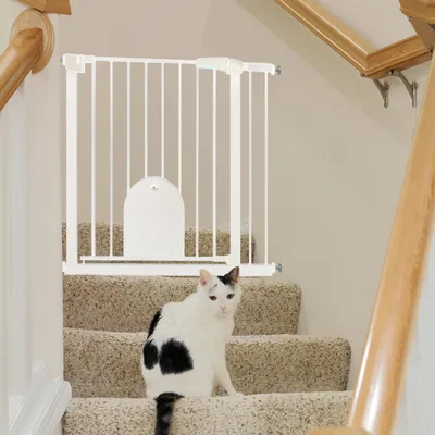 Produktbild von YZNAHRE Treppenschutzgitter mit katzenklappe Ohne Bohren 85-95cm Breiten Treppengitter mit Tür 180° Doppeltür Metall Gitter Hund, Weiß