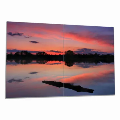 Produktbild von Wallario Herdabdeckplatte aus Glas, Größe 80 x 52 cm 2-teilig, Motiv Abendhimmel über einem See