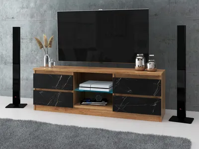 Zdjęcie produktu dla AZ team ® Szafka RTV 138 cm Stolik pod TV Komoda stojąca WOTAN SAN SEBASTIAN 4 szuflady