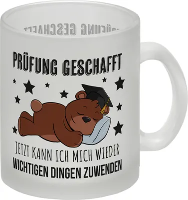 Produktbild von Schlafender Bär mit Doktorhut Glas Tasse mit Spruch Prüfung bestanden