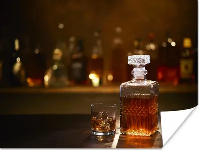 Produktbild von MuchoWow® Poster Eine Flasche Whiskey auf einer Bar 160x120 cm - Foto Plakat