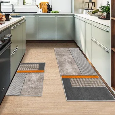 Obrázek produktu pro Sada dvou protiskluzových podložek do kuchyně Unyqoos® – měkké podložky na stání o rozměrech 40 x 120 cm a 40 x 60 cm, vyrobené ze 100% polyesteru s bavlněnou vrstvou, s protiskluzovou gumovou spodní stranou a 6 protiskluzovými podložkami