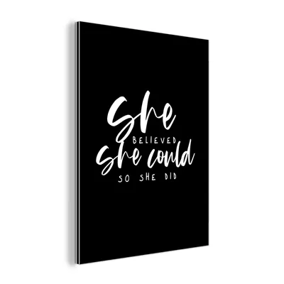 Obrázok produktu pre Nástenná dekorácia Kovový kovový obraz Wall Art 60x80cm Citáty - Verila, že môže, tak to urobila - Príslovia Muchowow Hliníkové obrazy
