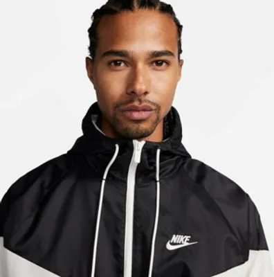 Produktbild von Nike Winterjacke für Herren in unifarben uni O24-0127383