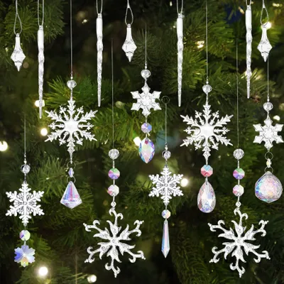 Image de Lot de 16 décorations suspendues en acrylique en forme de flocons de neige, pour Noël