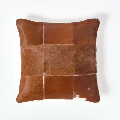 Immagine prodotto di HOMESCAPES Cuscino patchwork in pelle 45x45 cm, cuscino in pelliccia marrone a quadri