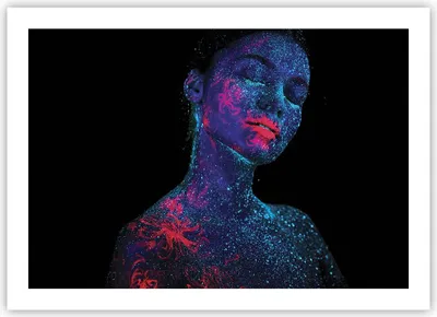 Produktbild von Poster - Poster ohne Rahmen - Frau Ultraviolett Glitzer - 70x50 cm - Wand Bild - Wanddeko - Wandbilder - Kunstposter - Wandposter - Bilder - Kunstdruck - Wanddekoration - Wandbild - P2XAA70x50-4527