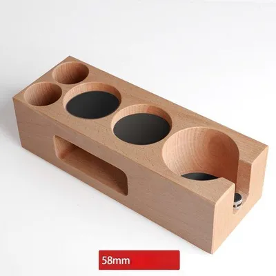 Obrázek produktu pro Dřevěná lisovací podložka pro kávu z portafiltru, 58 mm, 5 otvorů