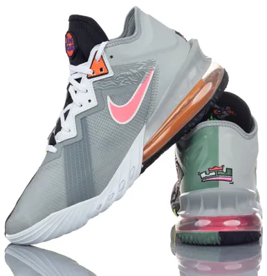 Produktbild von Nike Schuhe Lebron XVIII Low, CV7562 005, Größe:43