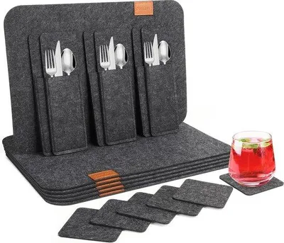 Produktbild von Unyqoos® 18-teiliges Platzset 3‑in‑1 – 6 Filz-Platzmatten, 6 Untersetzer, 6 Bestecktaschen, anthrazit, 90% Polyester/10% Polypropylen, hitze- & rutschfest, waschbar