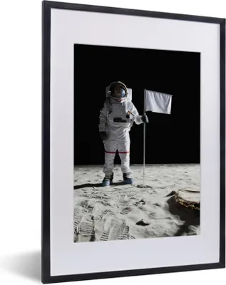 Produktbild von MuchoWow® MuchoWow® Gerahmtes Poster Mond - Weltraum - Astronaut 30x40 cm - Poster mit zchwarzem Bilderrahmen - Wandposter Schlafzimmer