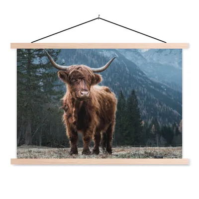Produktbild von MuchoWow® Textilposter Schottische Highlander - Berg - Landschaft - Bäume - Kuh - Natur 120x80 cm mit holzfarbenen Rahmen - Aufhängeset