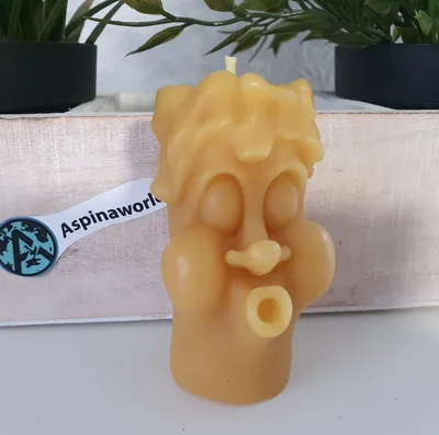 Zdjęcie produktu dla Świeca z wosku pszczelego z gwizdającą twarzą 8 cm