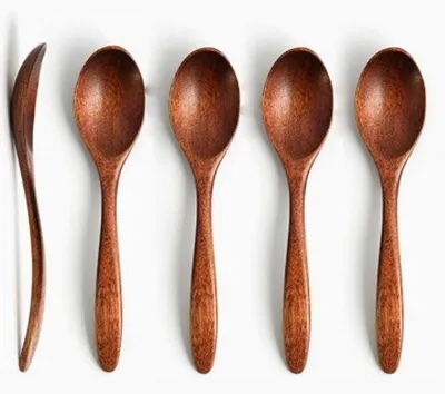 Produktbild von Set aus 4 kleinen Holz Löffeln. Handgefertigte Mini Holz Teelöffel. Ideal als Honiglöffel, Kaffee Löffel, Küchenaccessoires für Marmelade und Gewürze.