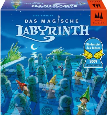 The image shows the box art for the board game 'Das magische Labyrinth', featuring a nighttime scene with gnomes in a maze.