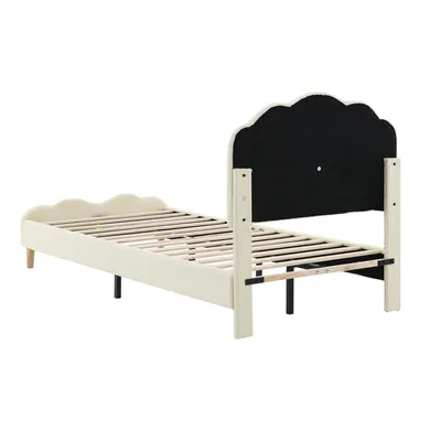 Produktbild von okwish klassisches Kinderbett 90x200 cm, gewelltes Kopfteil mit Zugpunktstangen, Polsterbett mit mehrfarbigem, farbwechselndem LED-Lichtband, mit Lattenrost, Einzelbett, PU, ​​weiß