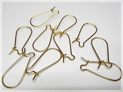 Produktbild von Vintageparts 10 Kidney Ohrhaken goldfarben, Messing platiniert