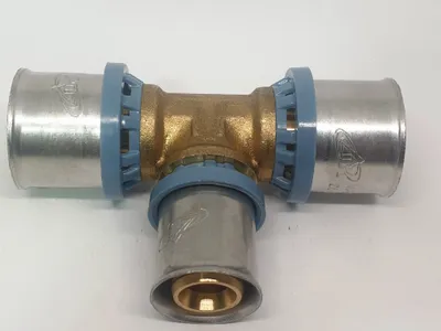 Produktbild von Mehrschichtverbundrohr Fitting T-Stück reduziert 32x3 - 26x3 - 32x3