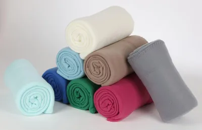 Produktbild von Polar Fleecedecke 170x130cm Wohndecke Sofadecke Kuscheldecke Tagesdecke Decke