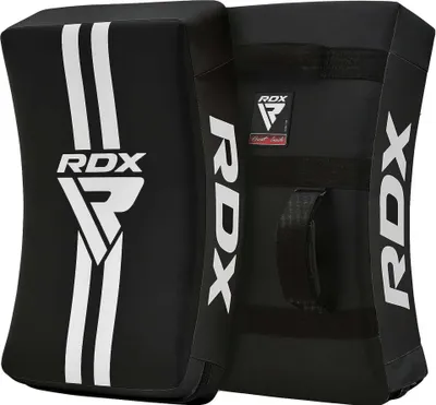 Produktbild von RDX Kick Shield Muay Thai Kickboxen, 60 cm großes, schweres, gebogenes Körperpolster zum Treten und Schlagen, Schlagziel für den Fuß