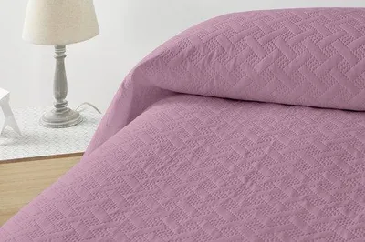 Produktbild von Unyqoos® Ganzjahres-Bettdecke – hochwertige, weiche Mikrofaser, atmungsaktiv & hautfreundlich, 180 x 260 cm, pflegeleicht