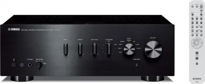 A black Yamaha amplifier and a white remote control are shown against a white background.