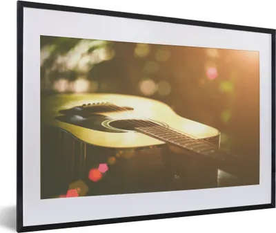 Produktbild von MuchoWow® MuchoWow® Gerahmtes Poster Abstraktes Porträt einer akustischen Gitarre 60x40 cm - Poster mit zchwarzem Bilderrahmen - Schlafzimmer - Plakat in Rahmen - Drucken